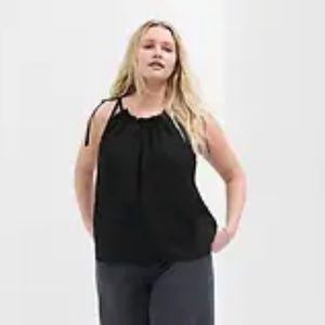 Relaxed linen halter top